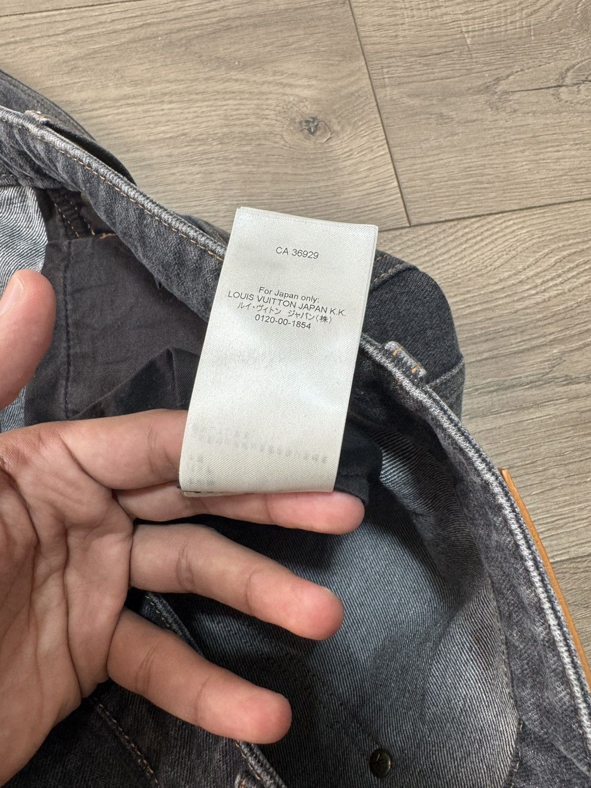 Louis Vuitton Louis Vuitton Monogram Panel Zip Denim Jeans Size 32 Size US 32 / EU 48 - 12 Thumbnail