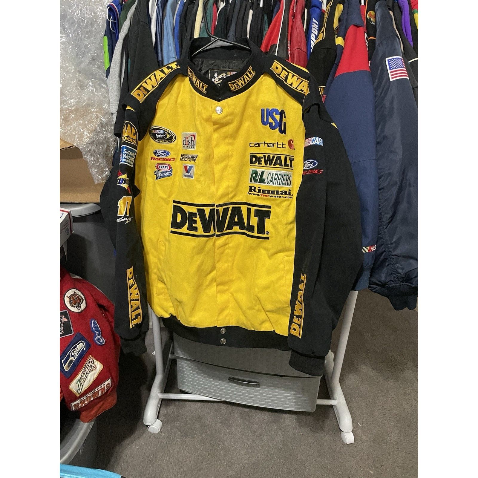 Chase Authentics Size L-VTG DeWalt Matt Kenseth #17NASCAR Roush Racing Jacket Size US L / EU 52-54 / 3 - 1 Thumbnail
