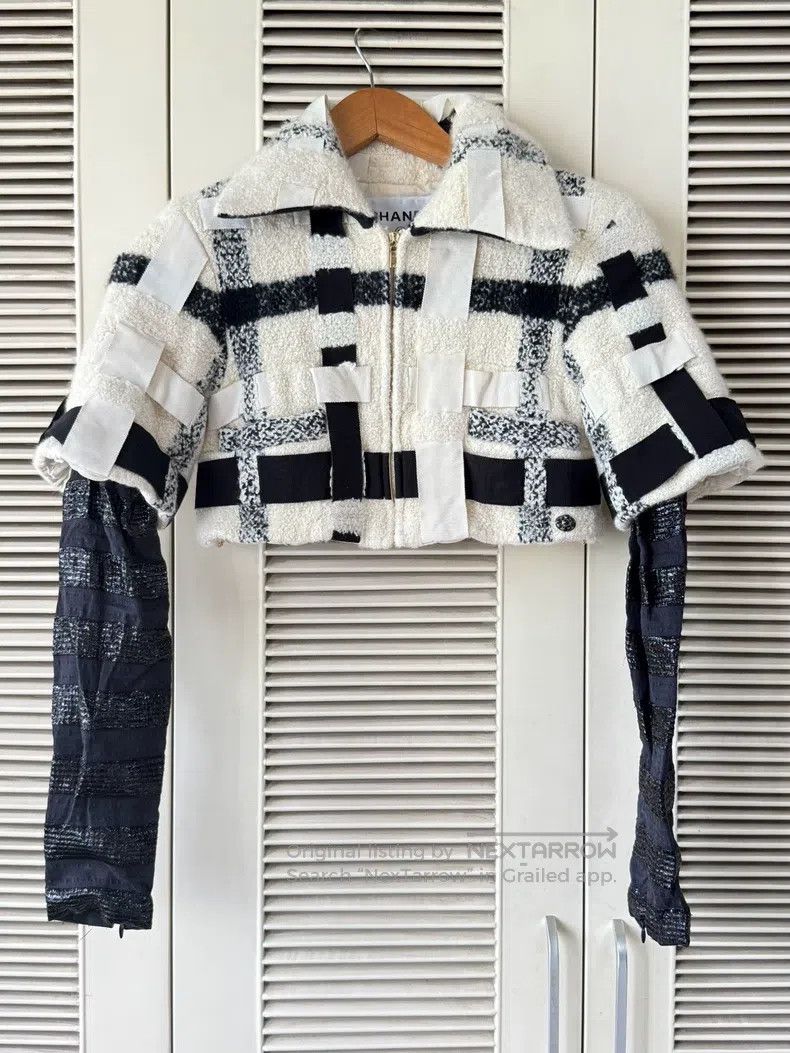 Chanel Chanel Black and white plaid fur coat Size XS / US 0-2 / IT 36-38 - 1 Thumbnail
