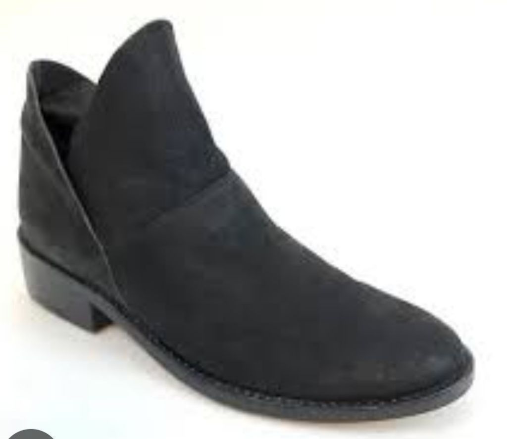Eileen Fisher Eileen Fisher Leaf Nubuck Tumbled Leather Boots Size 9.5 Size US 9.5 / IT 39.5 - 1 Thumbnail