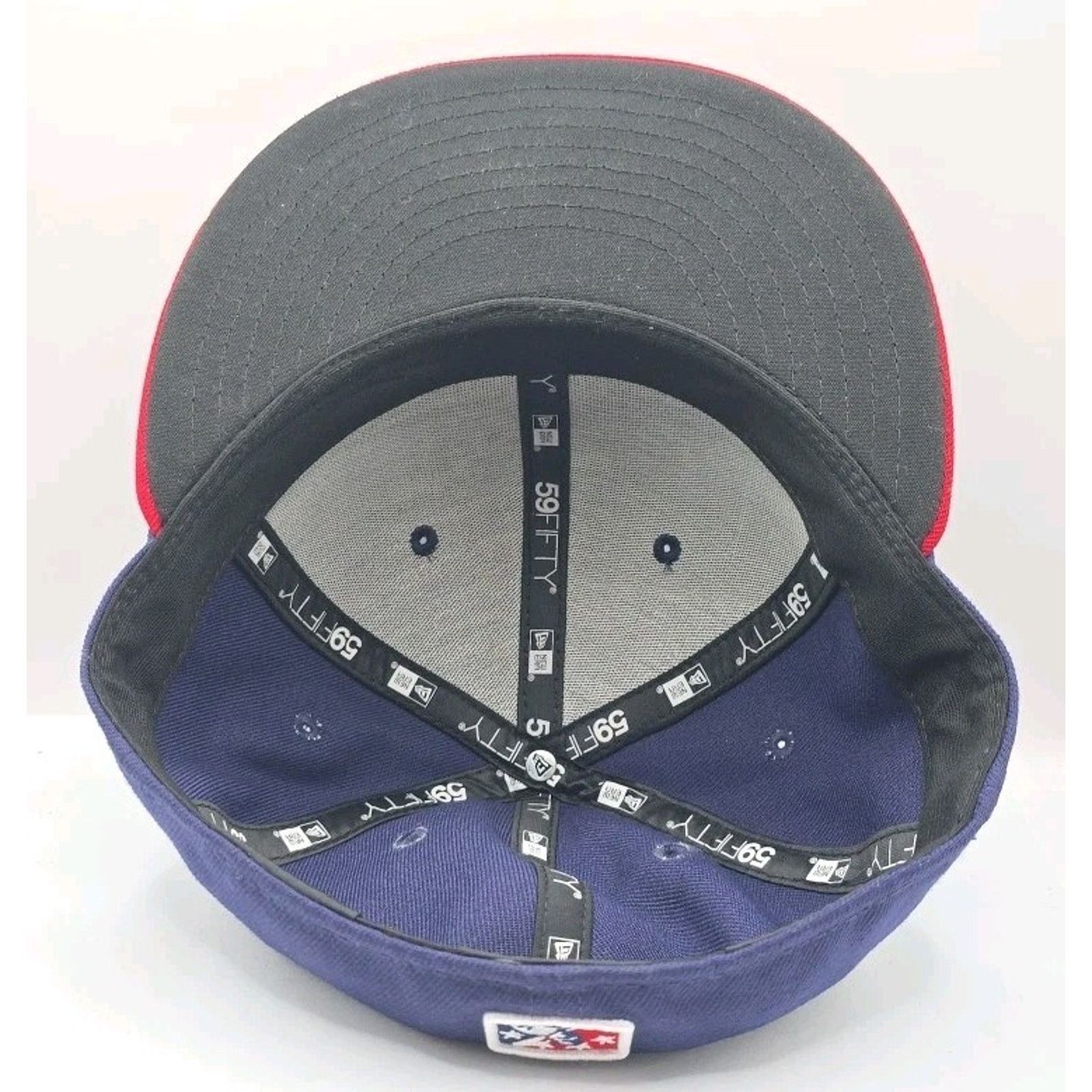 New Era Team Autographed New Era 59fifty QC River Bandits Cap 7 1/8 Size ONE SIZE - 12 Thumbnail