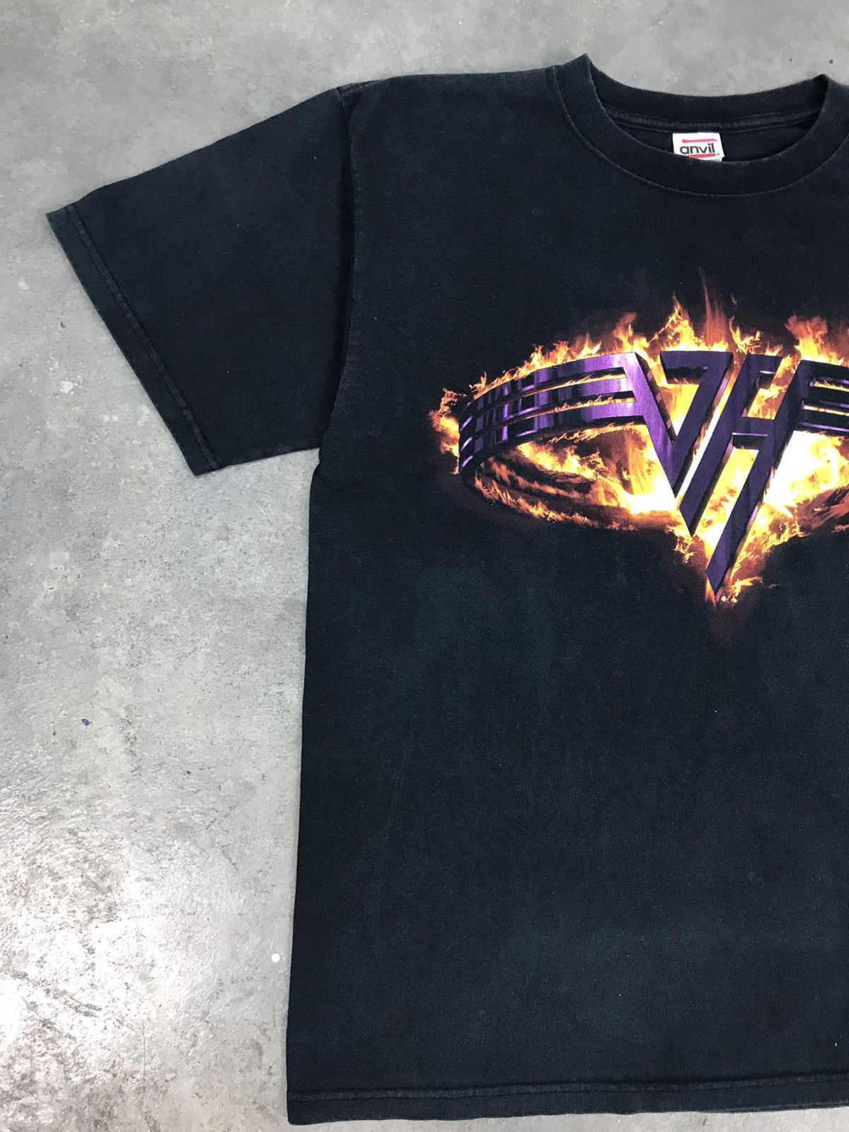 Band Tees Vintage Van Halen Band Tee Size US M / EU 48-50 / 2 - 3 Thumbnail