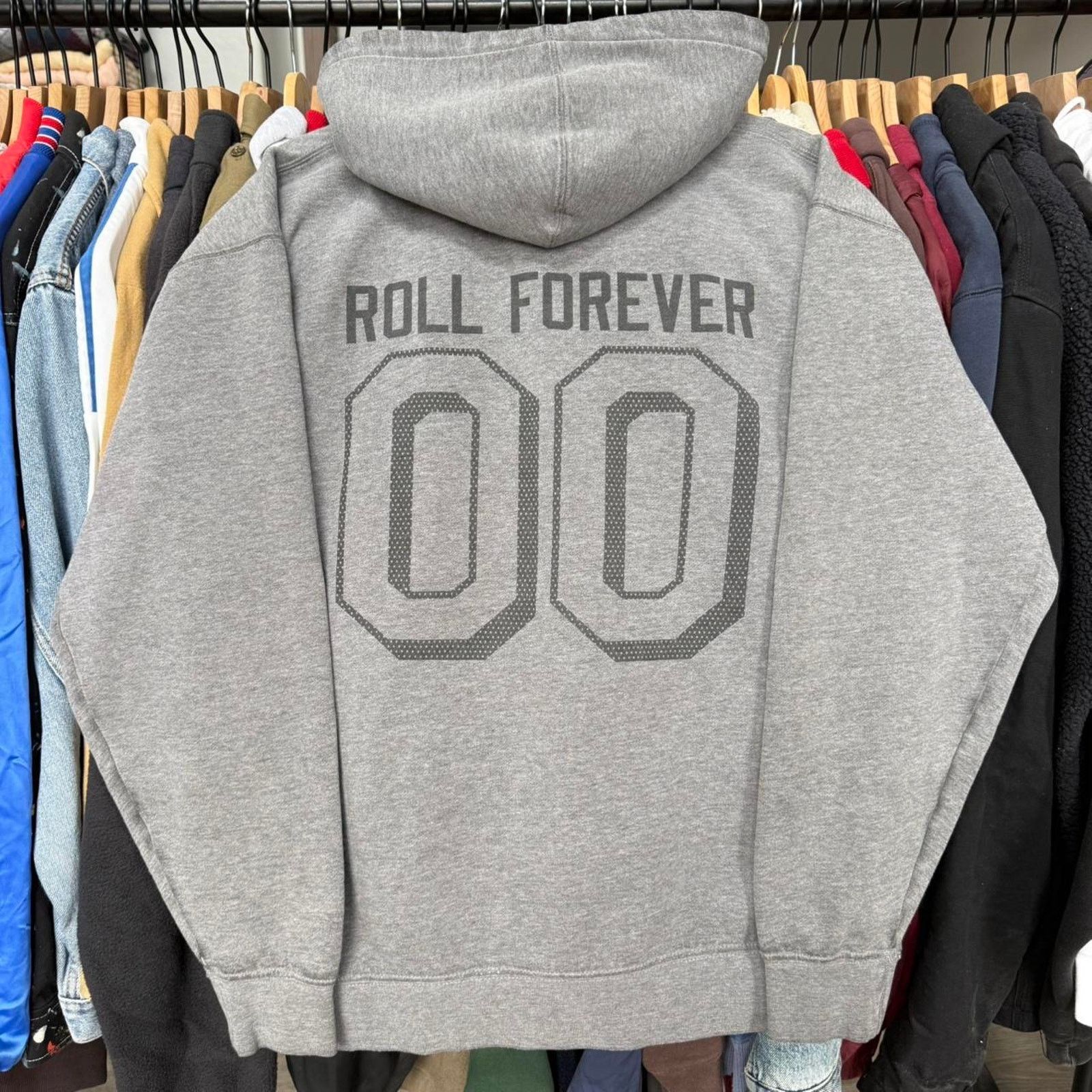 Other Vintage Y2K Roll Forever Skateboarding Hoodie Great Fade Size US L / EU 52-54 / 3 - 1 Thumbnail