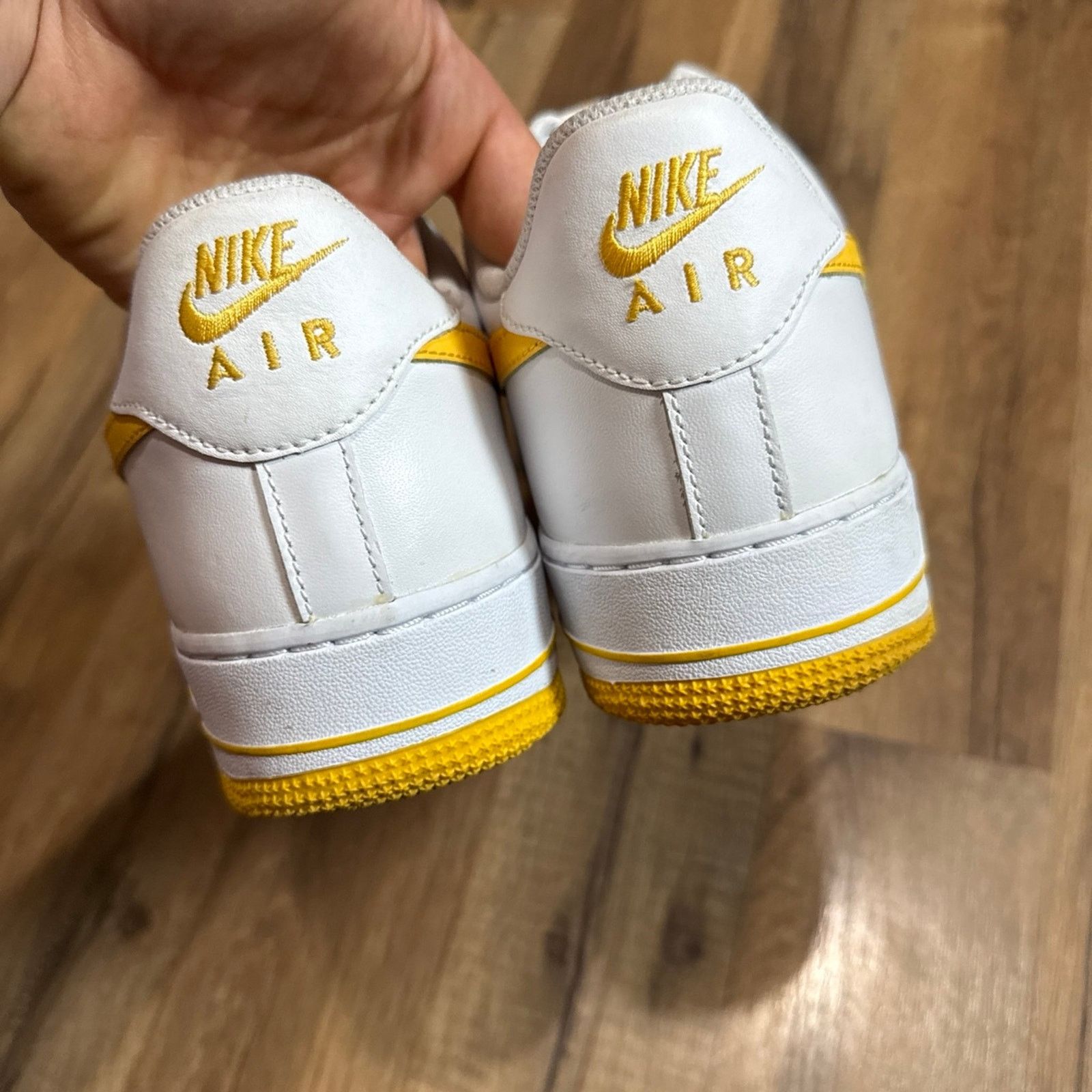 Nike 2009 Nike Air Force 1 White varsity Maize Size US 10.5 / EU 43-44 - 5 Thumbnail