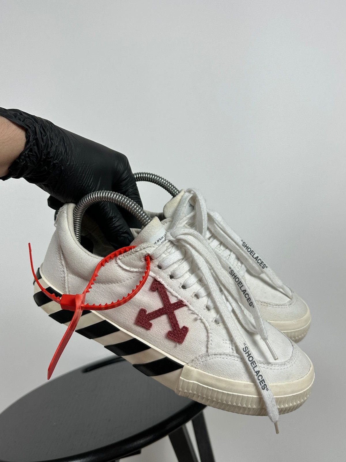 Off-White Off-White Vulcanized Virgil Abloh Low Top Sneakers Size US 8 / IT 38 - 3 Thumbnail