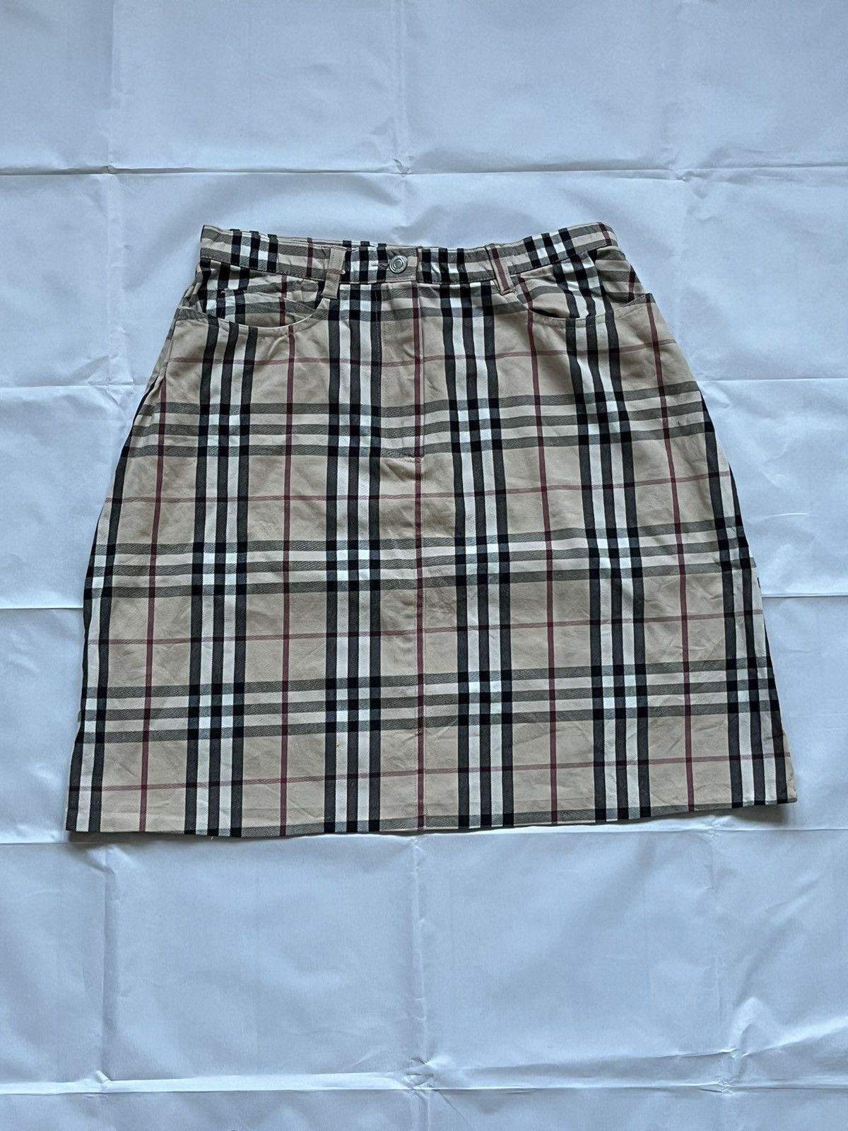 Burberry BURBERRY Women Mid Skirts 8081126 B7348 White | Grailed