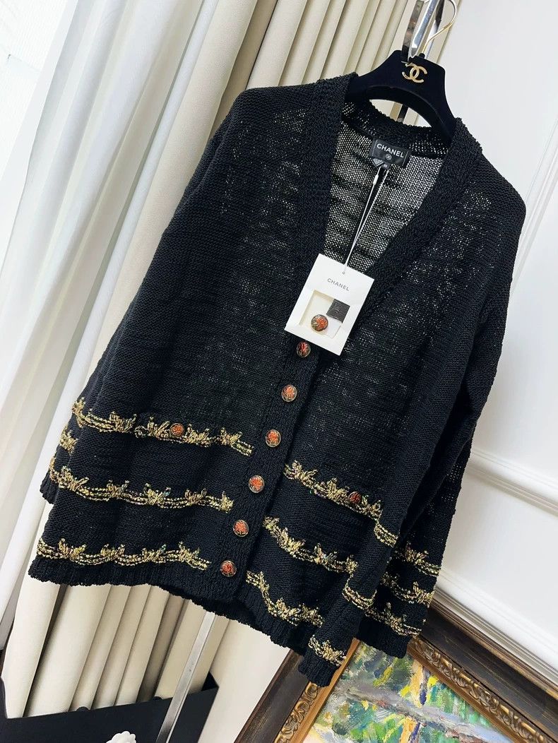 Chanel Chanel 25A handicraft workshop black gold tassel knitted c Size XS / US 0-2 / IT 36-38 - 1 Thumbnail