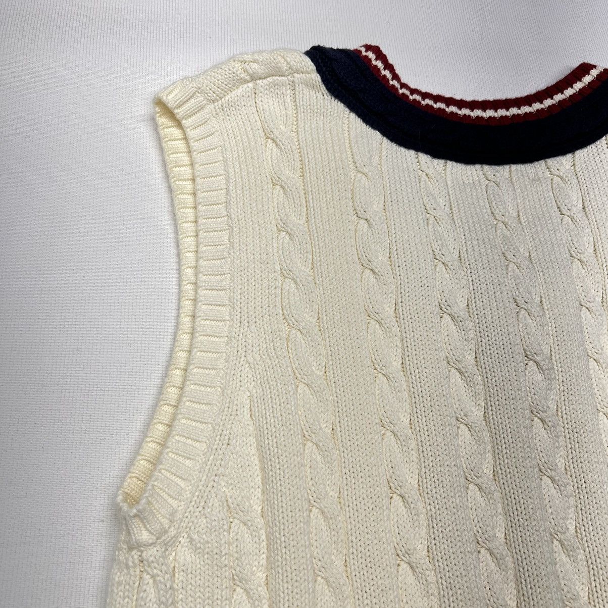 Tommy Hilfiger × Vintage VTG Tommy Hilfiger Sweater Vest White V-Neck Cable Knit Y2K Size US M / EU 48-50 / 2 - 14 Thumbnail