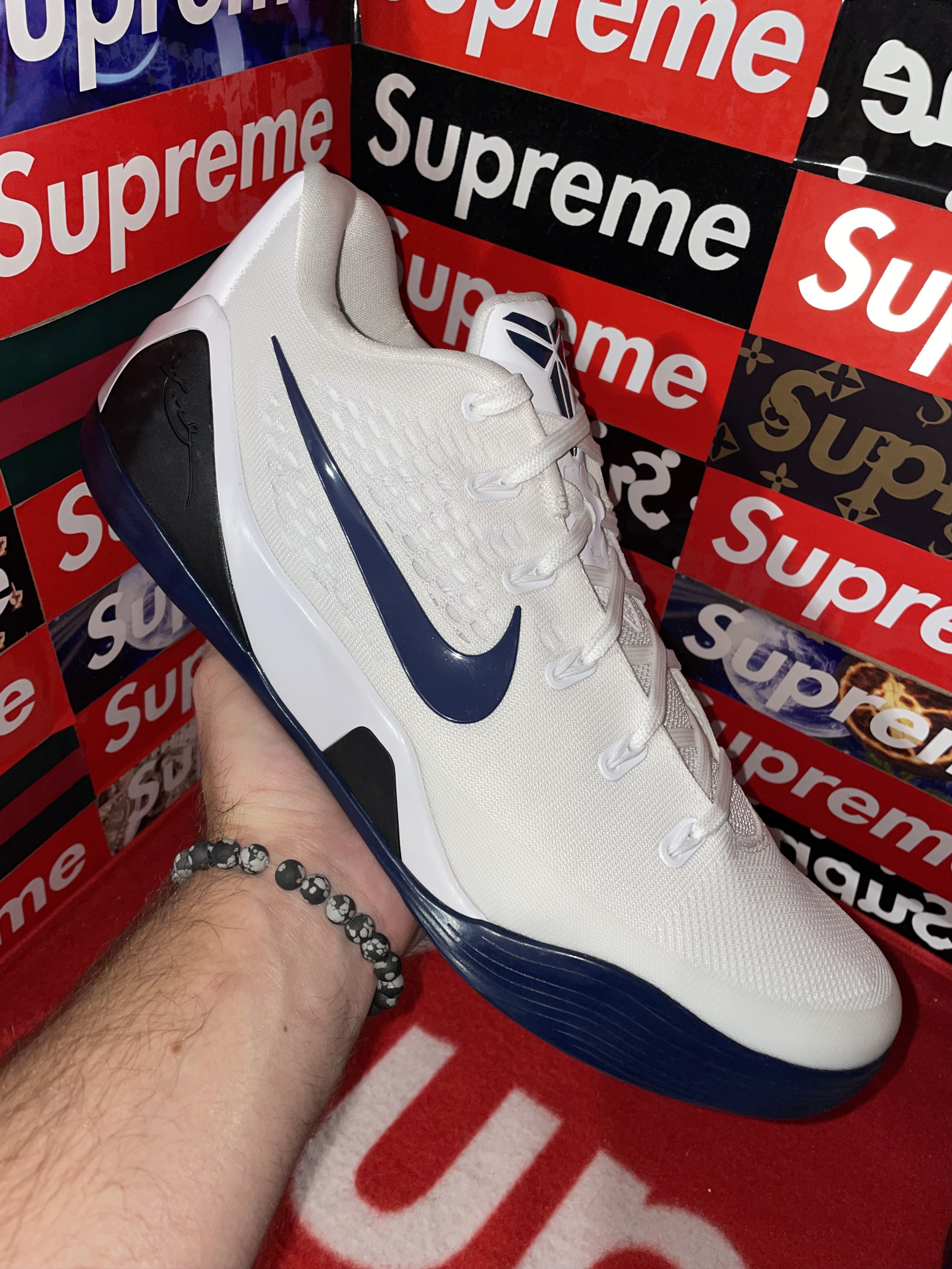 Nike Nike Kobe 9 Elite Low EM TB White Midnight Navy IH5095-101 Size US 15 / EU 48 - 8 Thumbnail