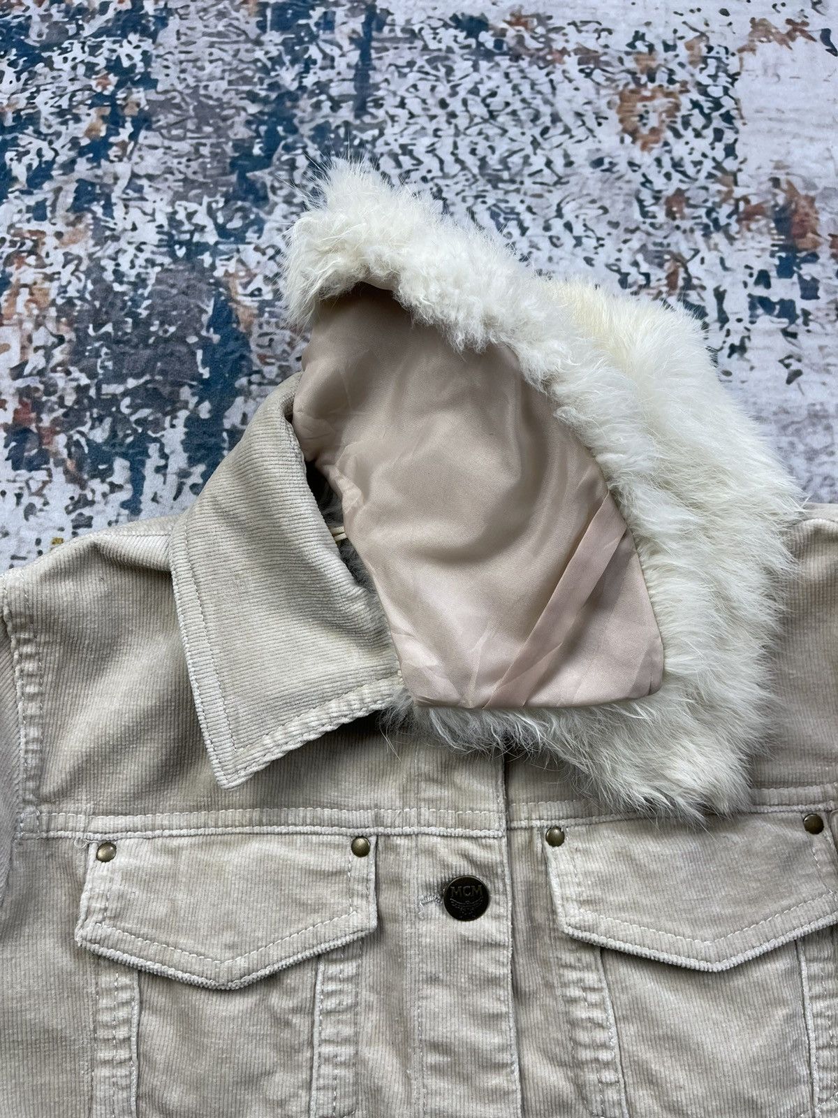 MCM MCM Fur Collar Monogram Button Corduroy Denim Jacket Size M / US 6-8 / IT 42-44 - 9 Thumbnail