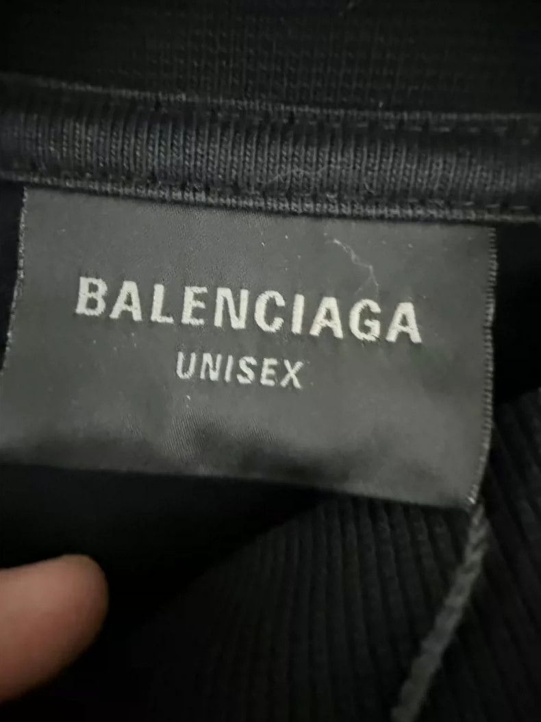 Balenciaga Balenciaga Bitcoin short sleeve 1 yard Size US S / EU 44-46 / 1 - 3 Thumbnail