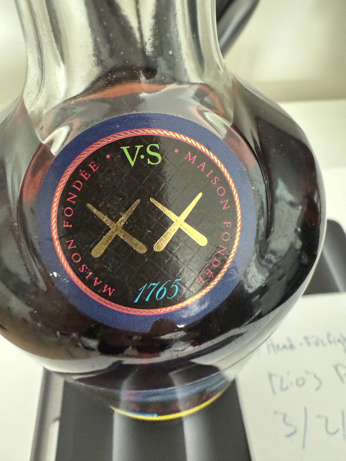 Hennessy × Kaws KAWS x Hennessy Brand new sealed bottle Size ONE SIZE - 3 Thumbnail