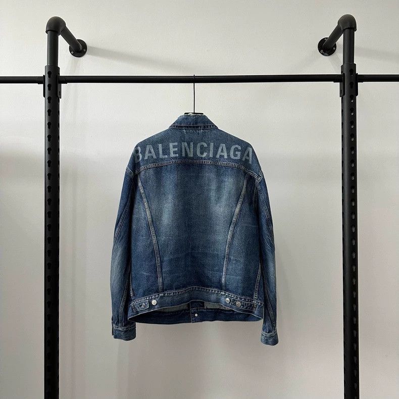 Balenciaga Balenciaga Distressed Denim Jacket Size US L / EU 52-54 / 3 - 1 Thumbnail