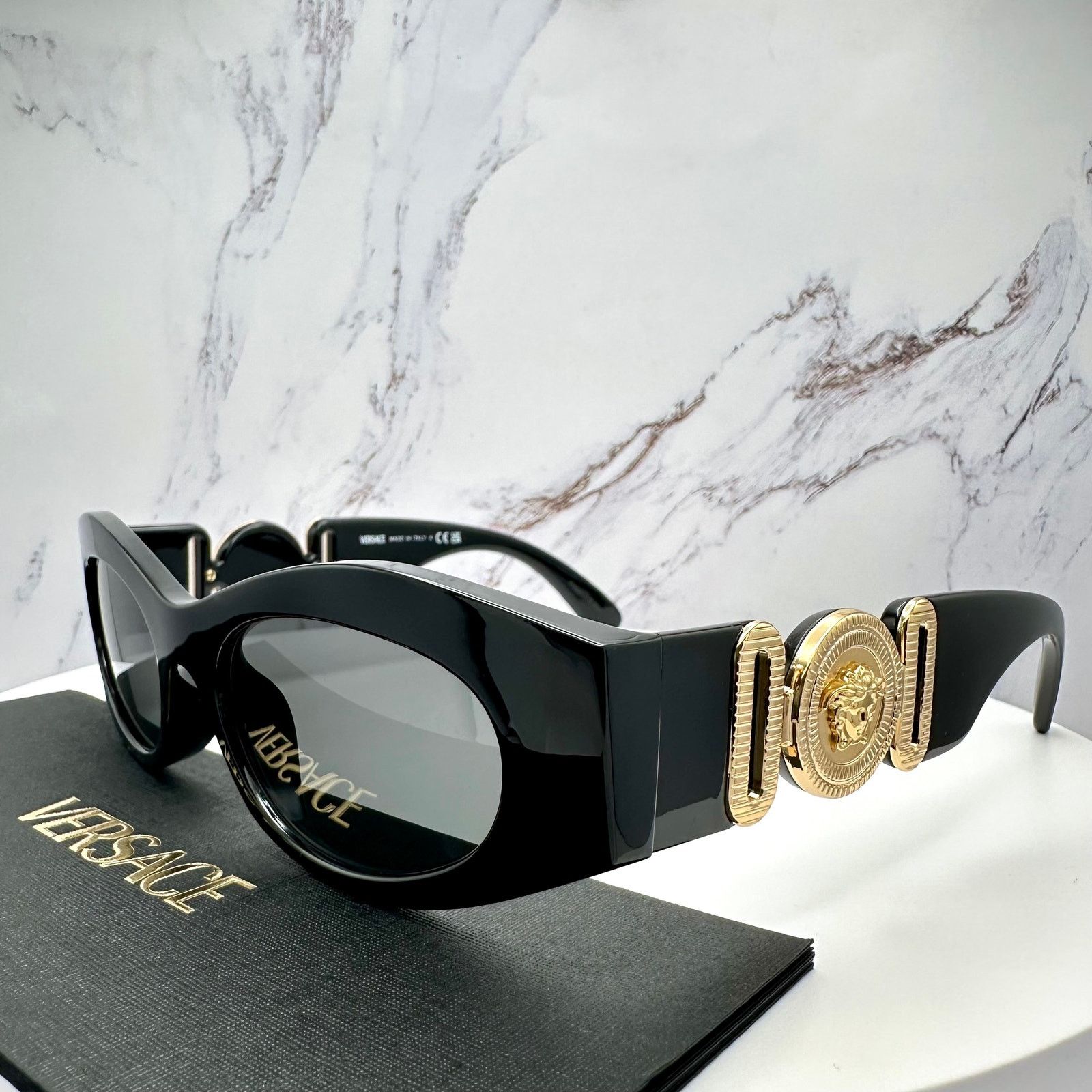 Versace New Versace Sunglasses Black Gold Seen On Sabrina Carpenter Size ONE SIZE - 15 Thumbnail