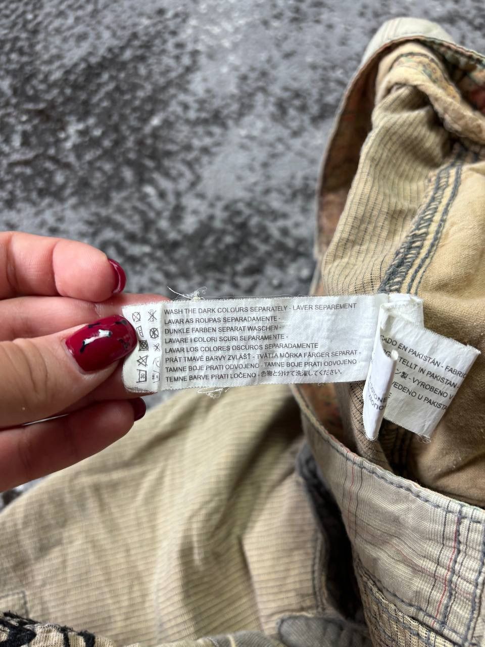 Desigual × Vintage Vintage Y2K Desigual Cargo Shorts Is Not The Same Size US 33 - 7 Thumbnail