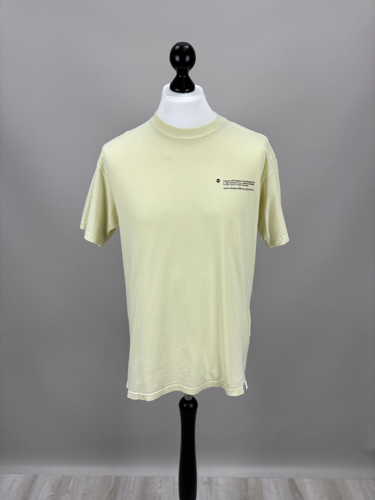 Carhartt Mens t shirt Carhartt Size M Color Yellow Size US M / EU 48-50 / 2 - 1 Thumbnail