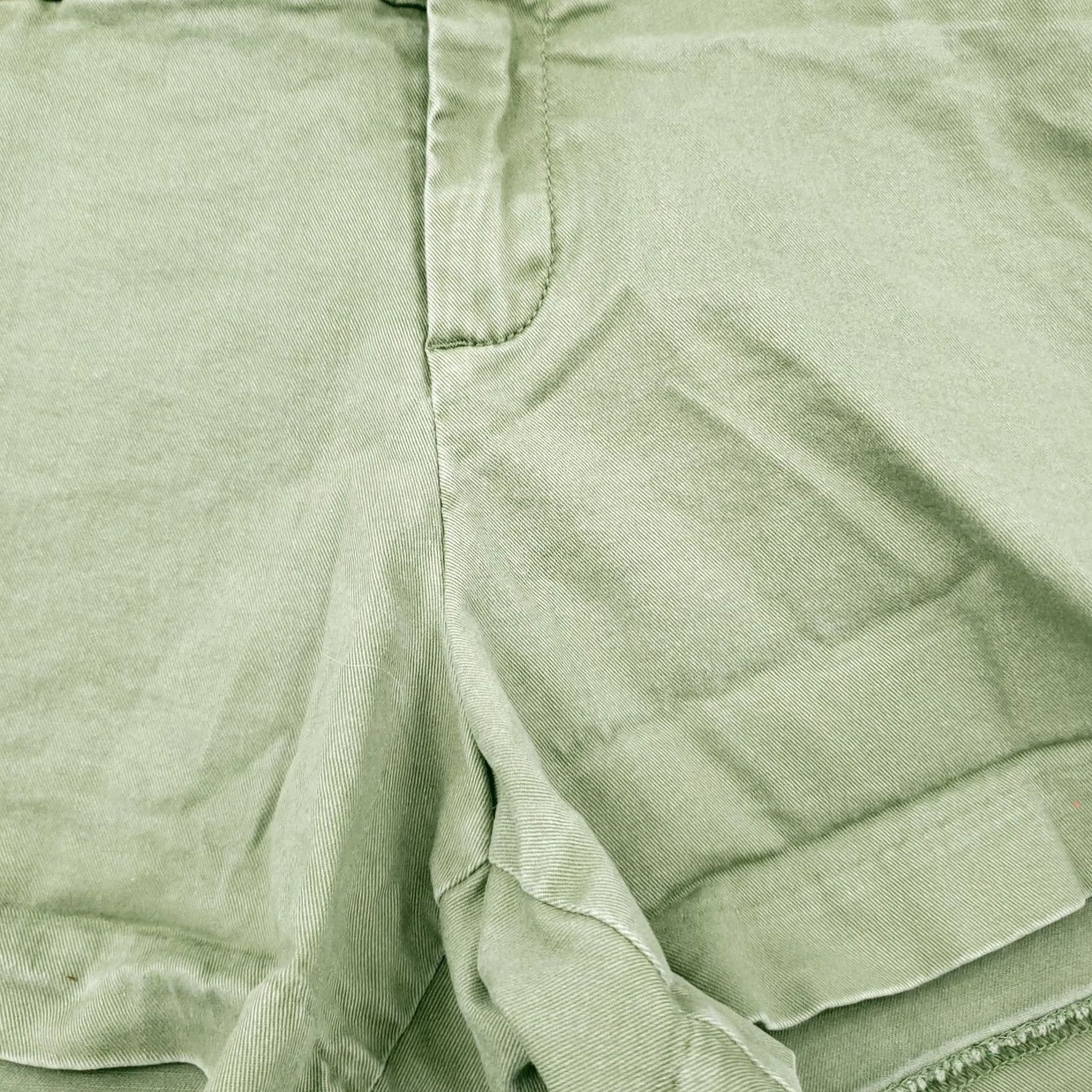 Old Navy Old Navy Shorts Womens 2 Green Pixie Chino Mid Rise Flat Front Cotton Blend Shorts Womens 2 Green Chino 29in Twill Pockets Casual Travel Size 29" - 5 Thumbnail