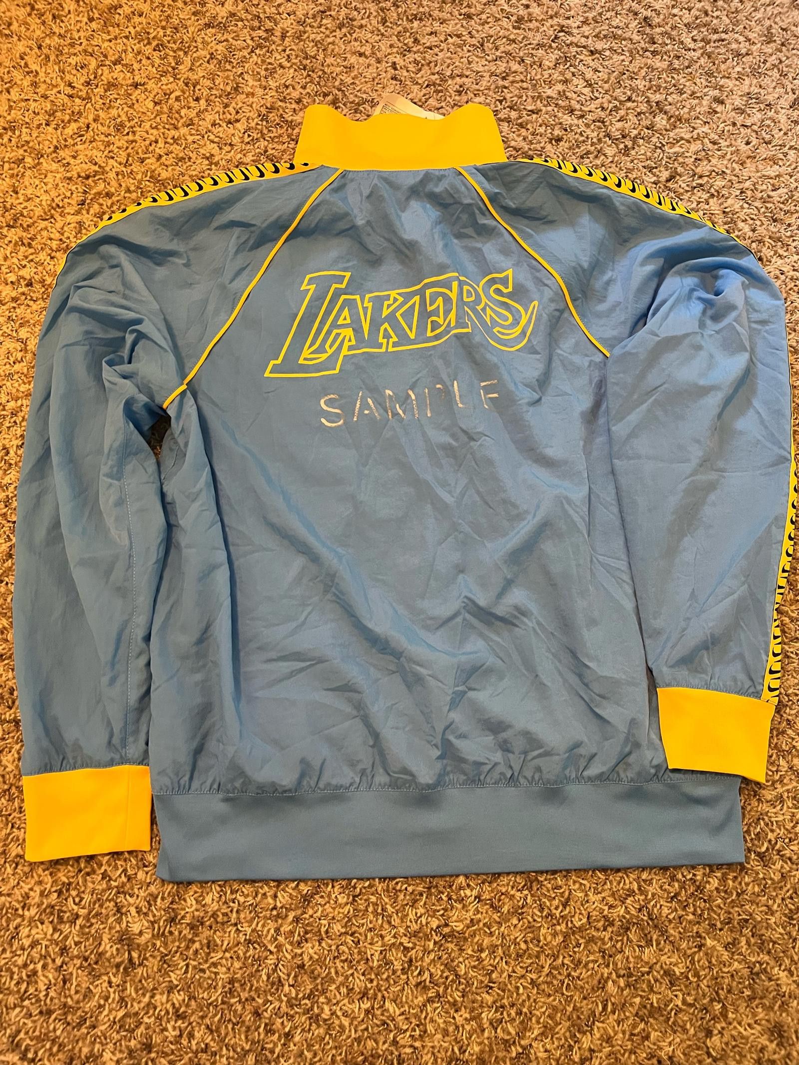 Nike Nike NBA Los Angeles Lakers Courtside Tracksuit Jacket Sample Size US M / EU 48-50 / 2 - 8 Thumbnail