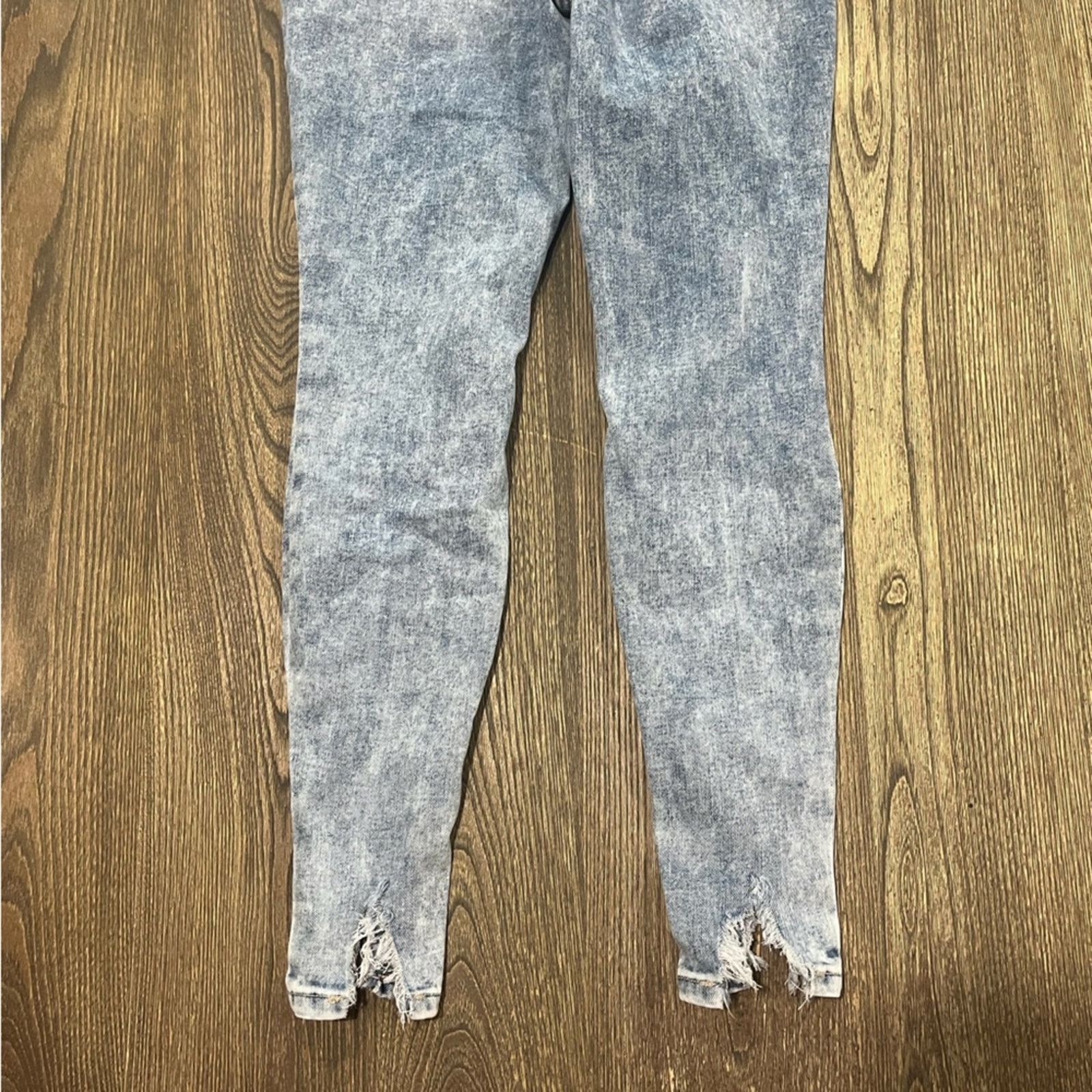 Maurice Lacroix M Jeans by Maurices Skinny High Rise Button Fly Split Size 24" / US 00 / IT 34 - 9 Thumbnail