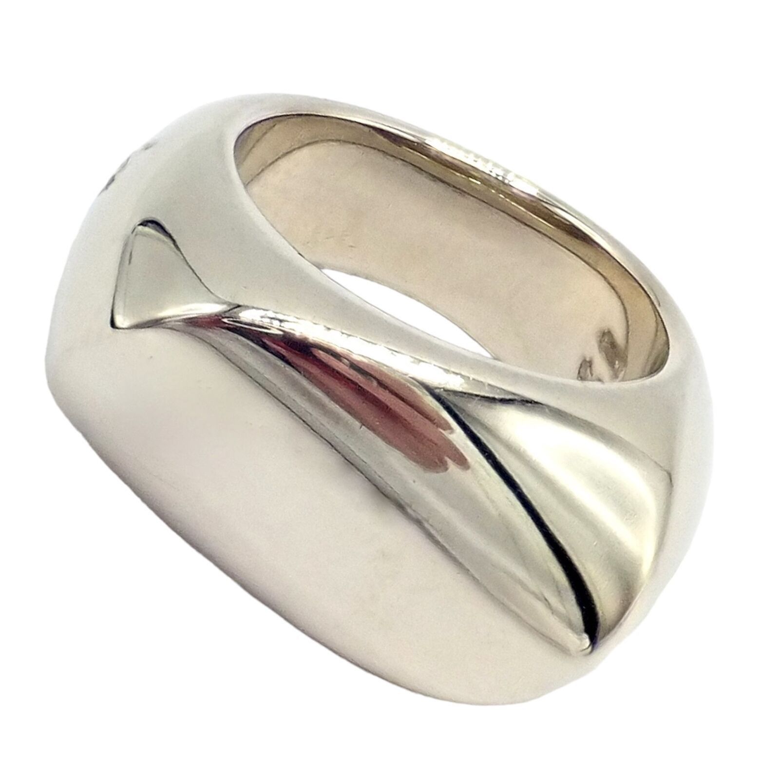 Pomellato 18k White Gold Iconica Band Ring