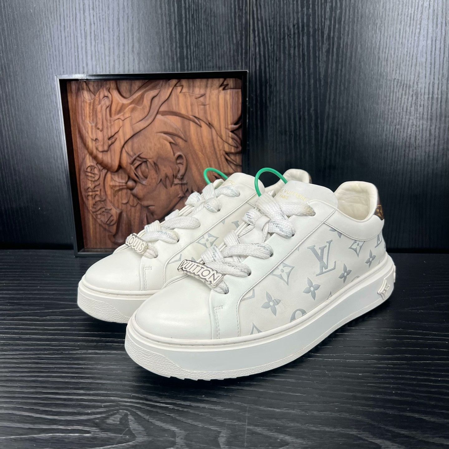Louis Vuitton Louis Vuitton White Lowtop Sneakers 38 Men Size US 6 / EU 39 - 1 Thumbnail