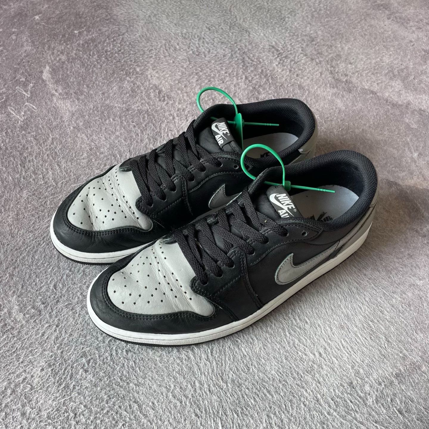 Nike Nike Retro Gray Lowtop Sneakers 46 Men Size US 12 / EU 45 - 1 Thumbnail