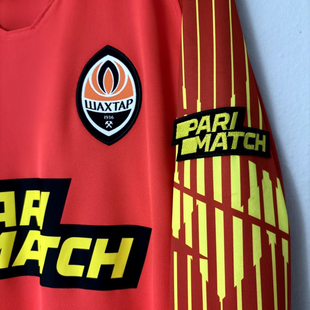 Nike 2018 2019 Shakhtar Donetsk Player Issue Nike Soccer Jersey Size US L / EU 52-54 / 3 - 6 Thumbnail