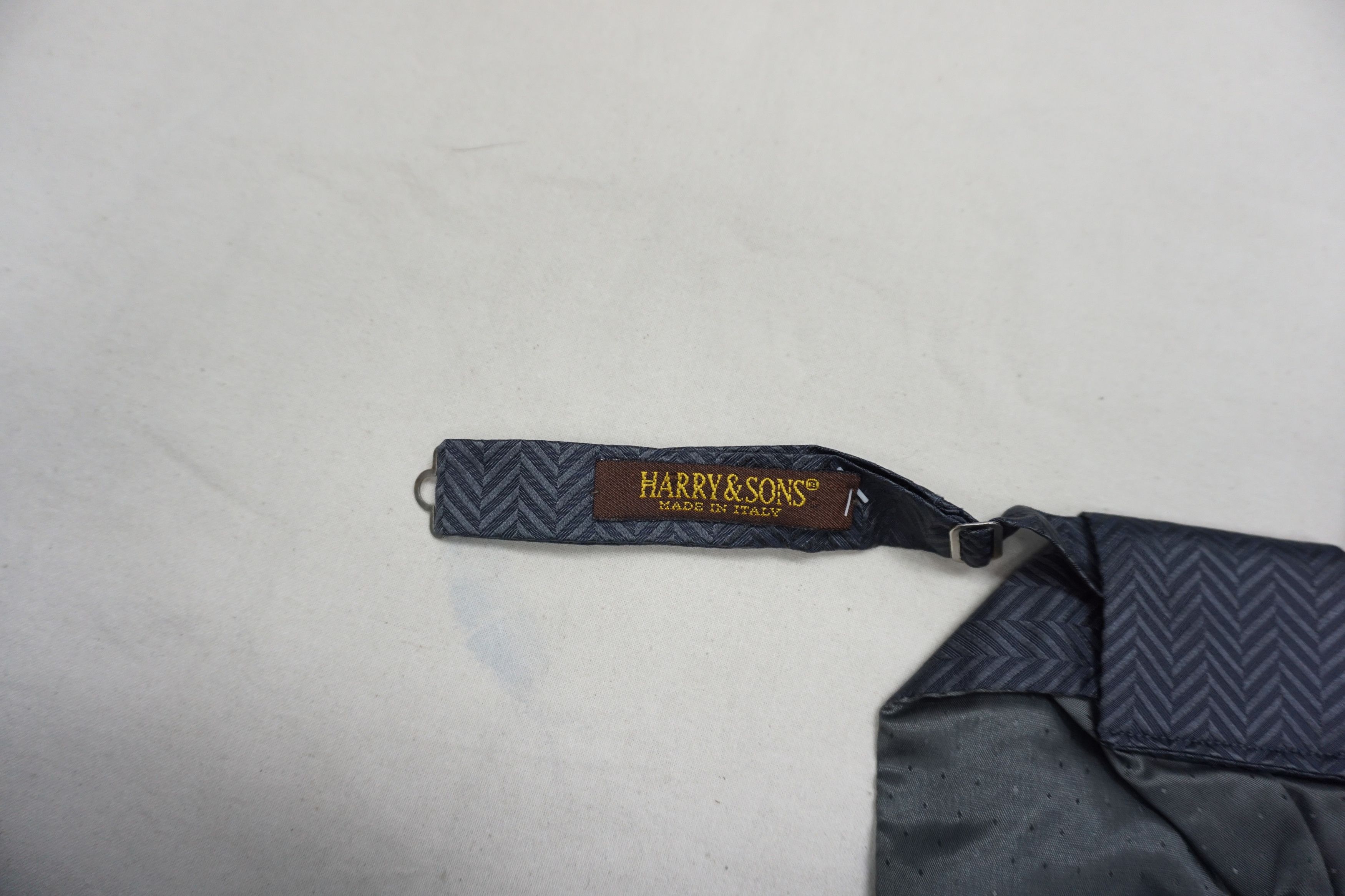Designer × Vintage Harry & Sons Black Striped Silk Tie Italy Size ONE SIZE - 2 Thumbnail