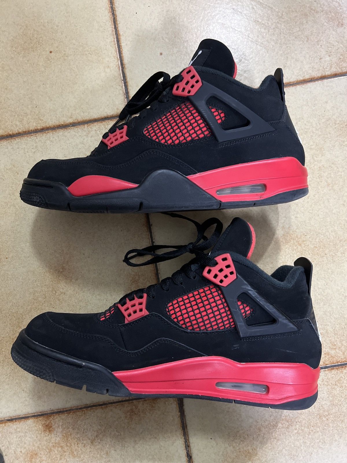 Jordan Brand Air jordan 4 retro red thunder Size US 10.5 / EU 43-44 - 5 Thumbnail