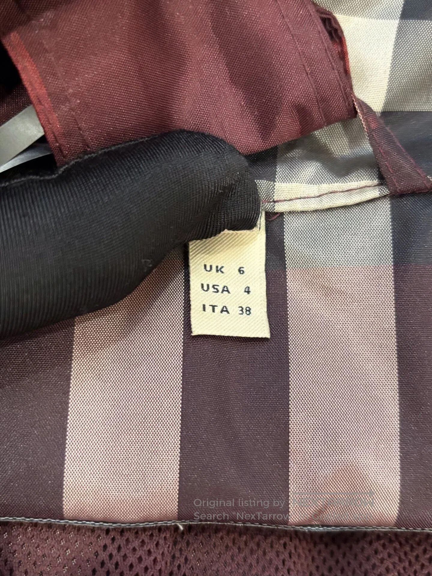 Burberry Burberry London Check Horse Logo Red Trench Coat. Size M / US 6-8 / IT 42-44 - 6 Thumbnail