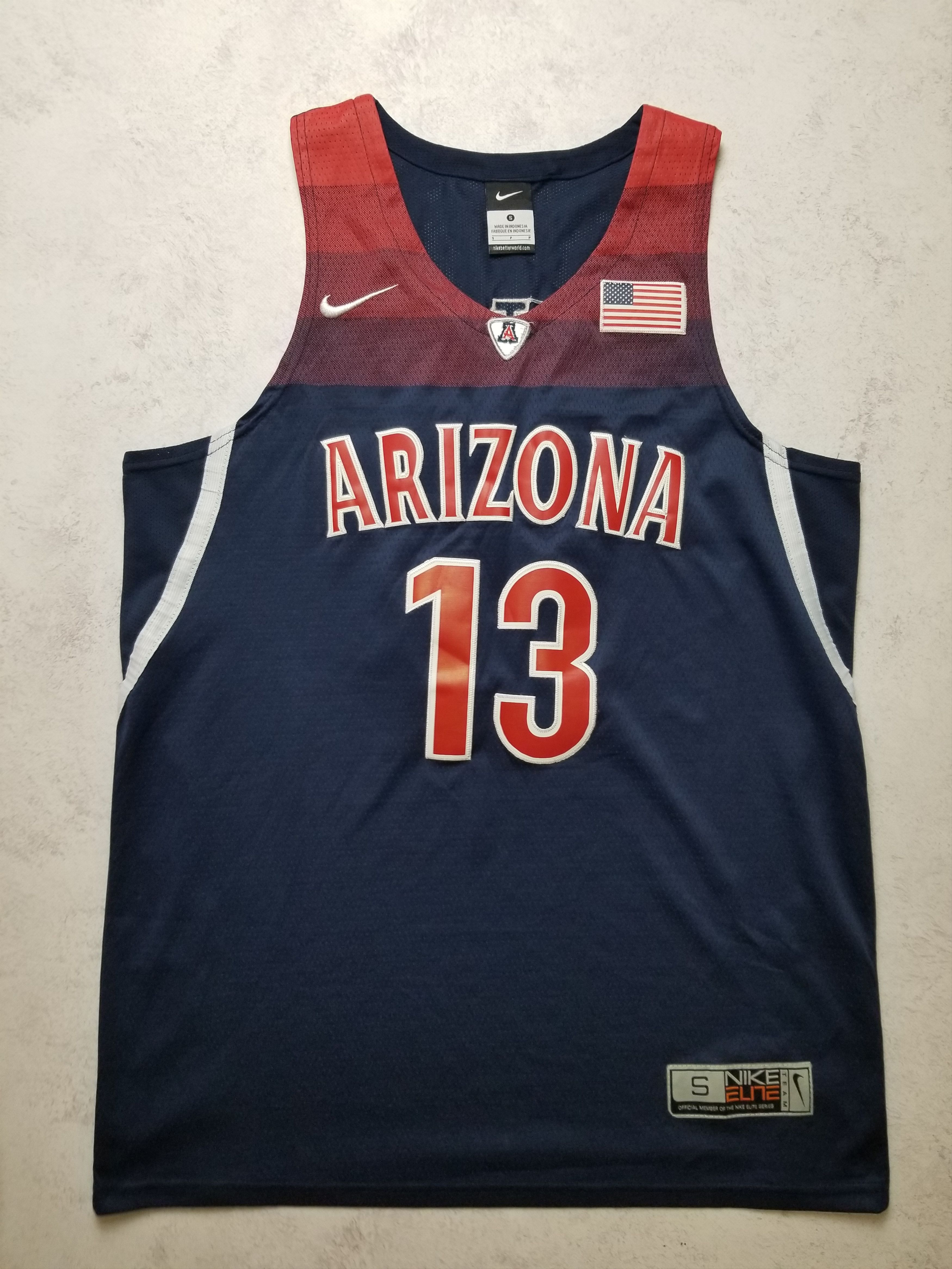 Nike NCAA ARIZONA WILDCATS #13 DEANDRE AYTON COLLEGE NBA JERSEY Size US S / EU 44-46 / 1 - 1 Thumbnail