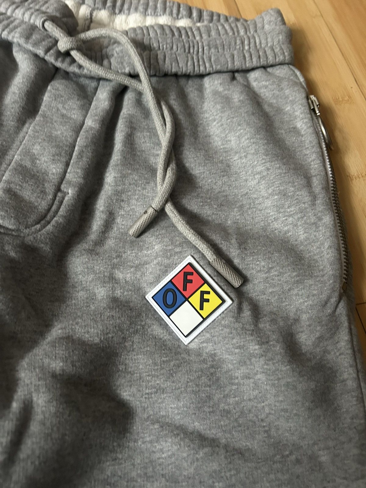 Off-White Off-White sweatpants size M brand new Size US 30 / EU 46 - 5 Thumbnail