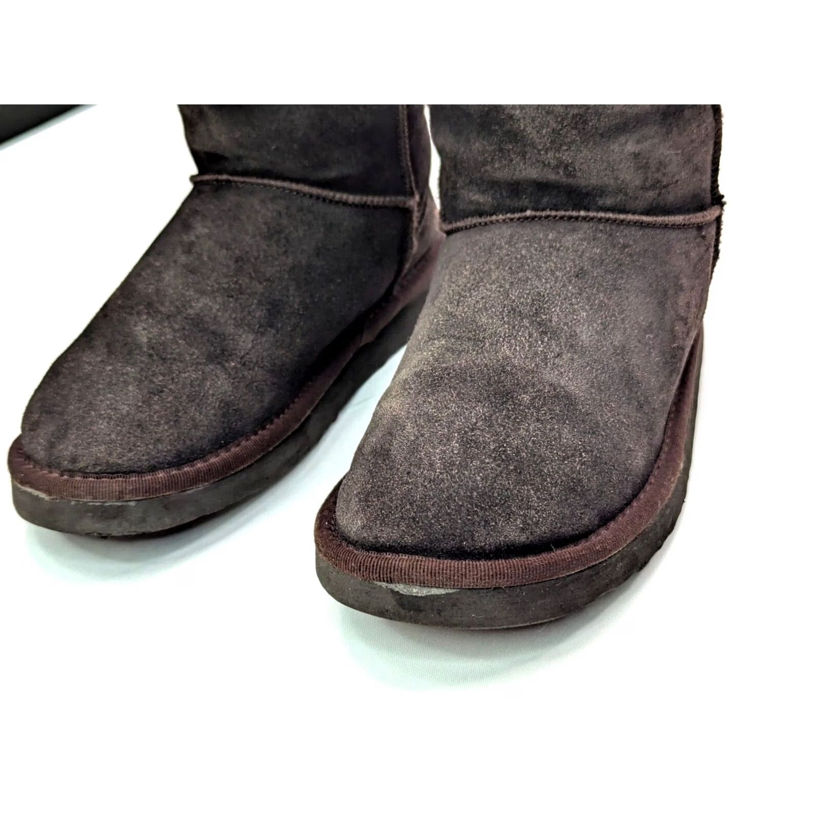 Ugg UGG Australia Suede Sheepskin Wool Lined Classic Boots 12" Tall Women 6 Brown Vintage Size US 6 / IT 36 - 4 Thumbnail