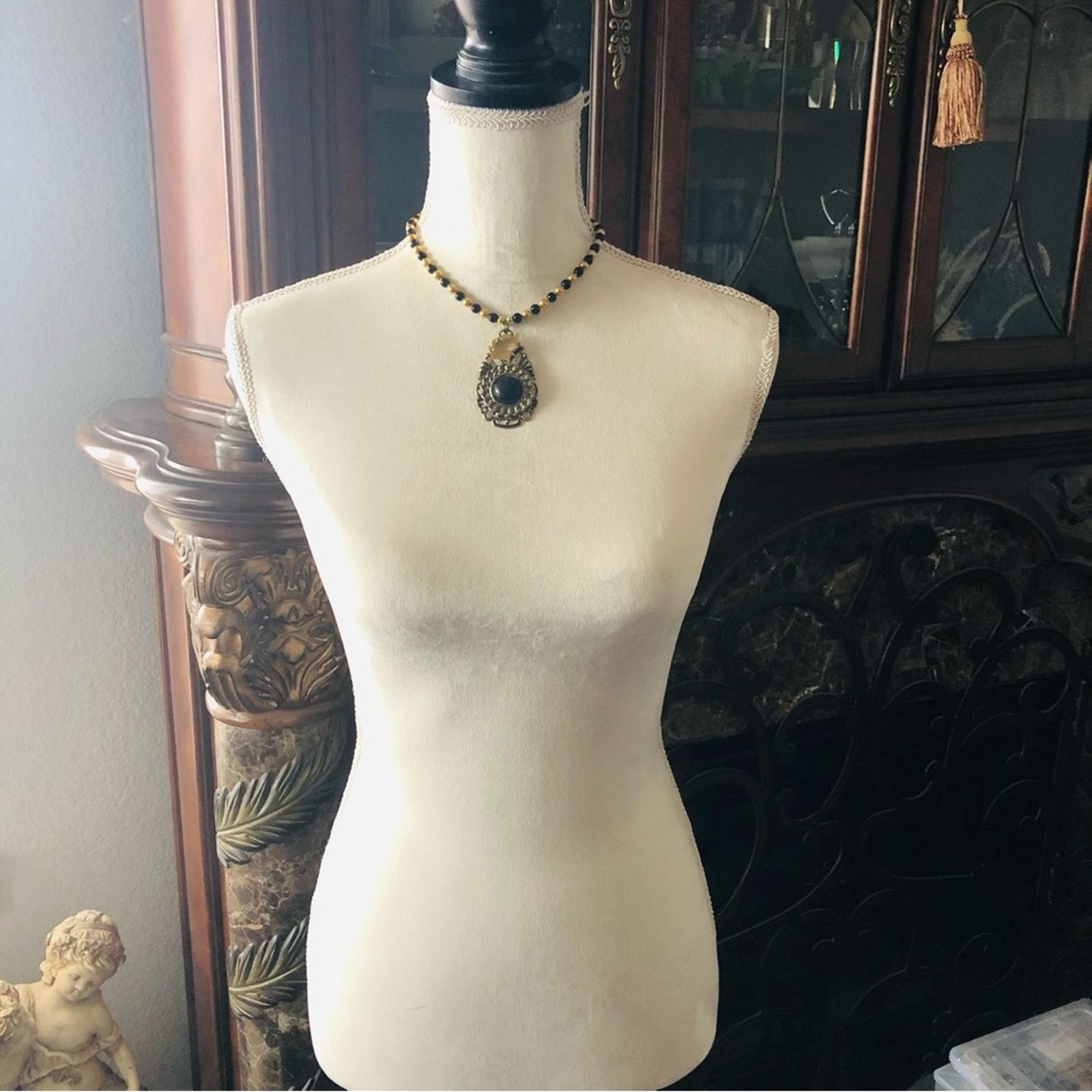 Handmade Handcrafted repurpose leaf medallion filigree Pearl necklace Size ONE SIZE - 6 Thumbnail