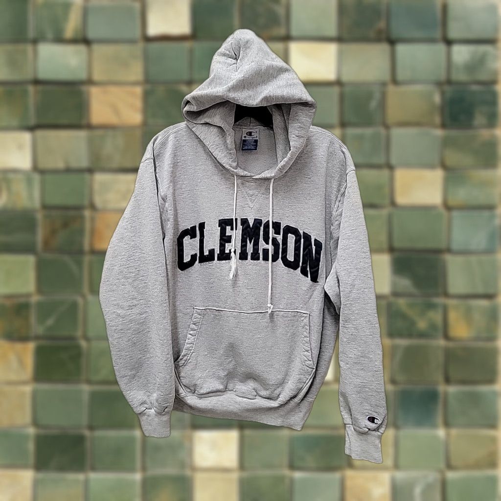 Champion VINTAGE Champion Sweatshirt Mens L Grey Clemson Tigers University Hoodie Crew Neck Pullover 90s College Sports Logo Embroidered Heavyweight Size US L / EU 52-54 / 3 - 1 Thumbnail