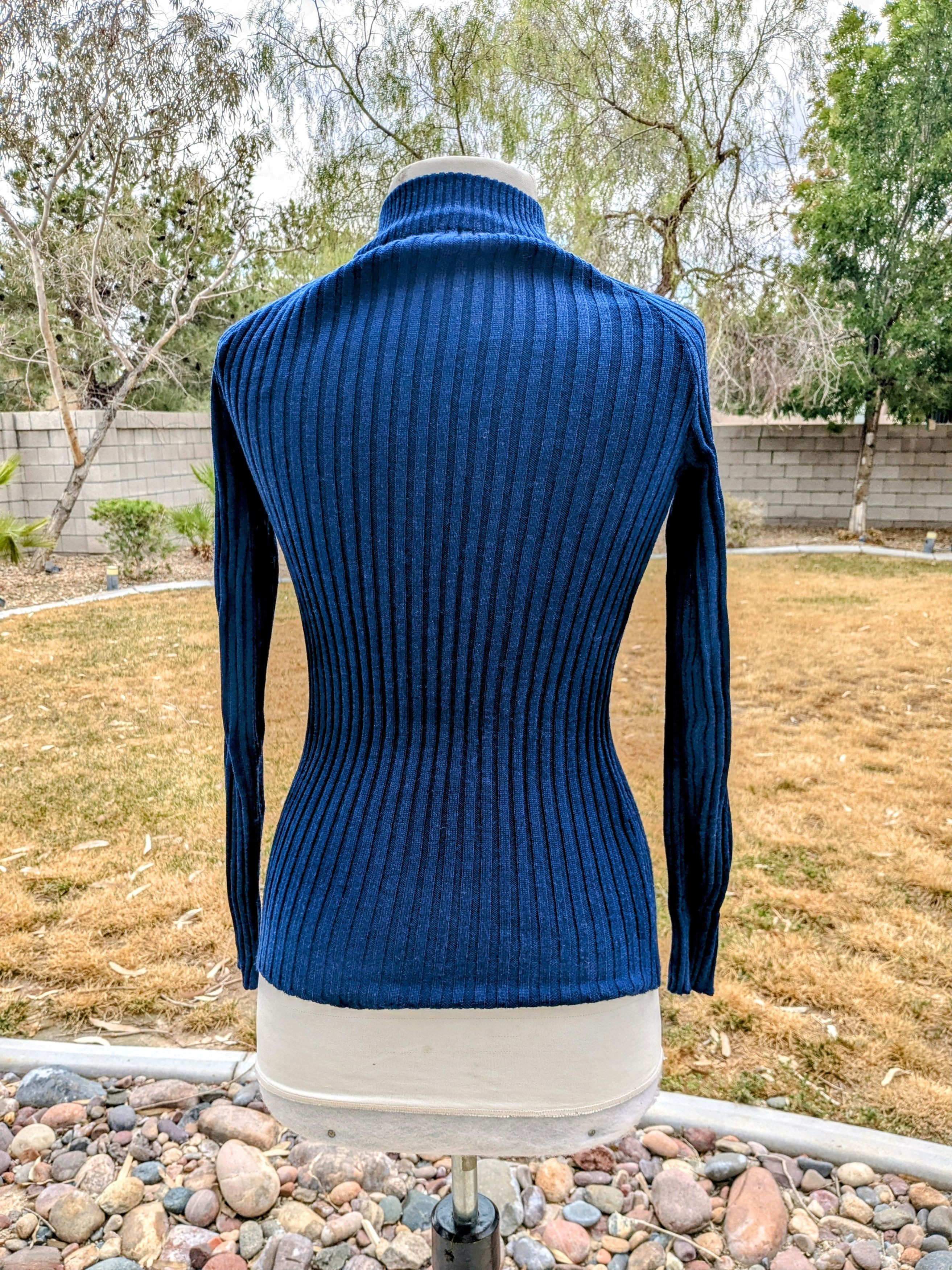 Japanese Brand VTG Japanese Ladies Navy Ribbed Knit Turtleneck Fitted Top Size M / US 6-8 / IT 42-44 - 4 Thumbnail