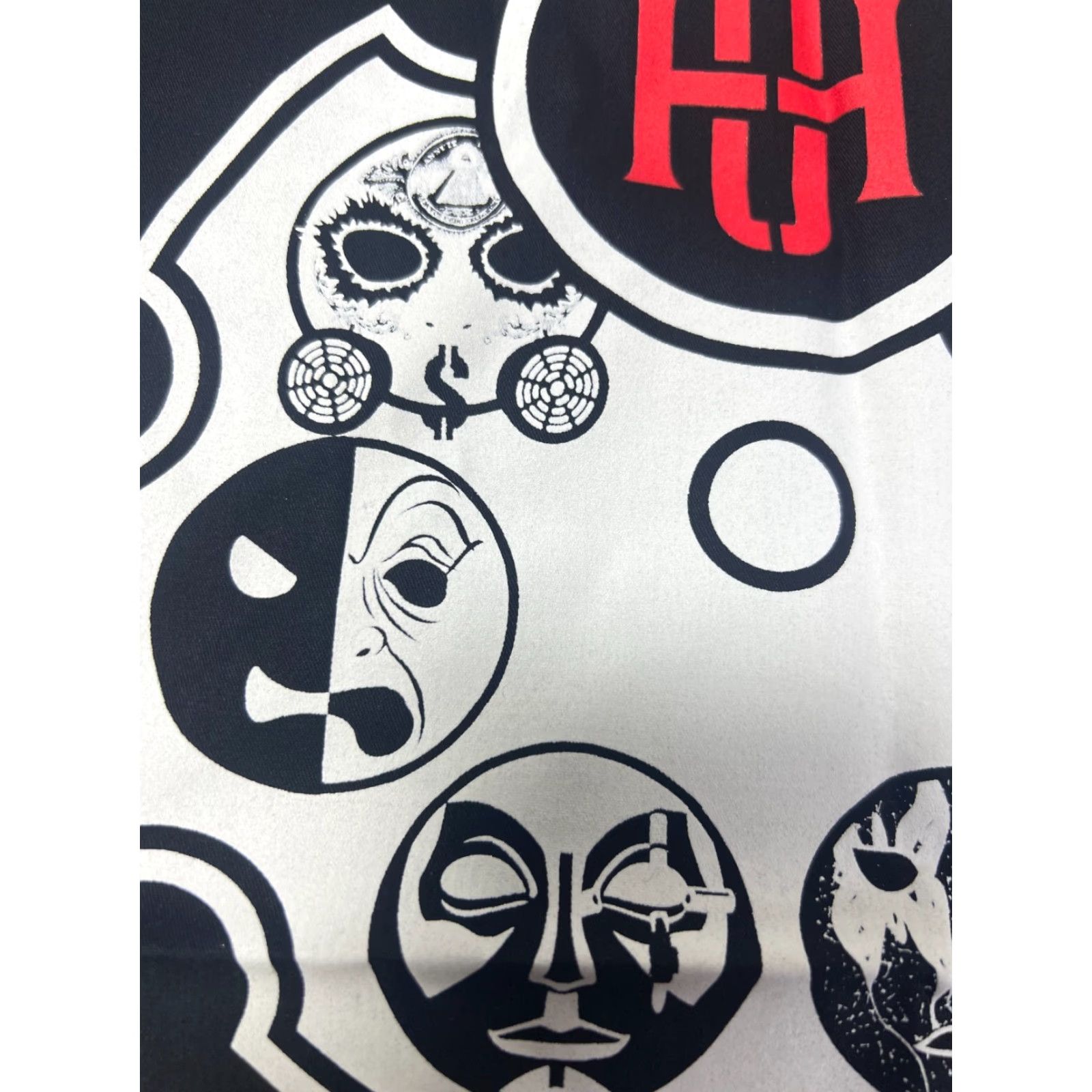 Vintage Hollywood Undead Bandana Unisex 20x20 Black Paisley Face Mask Head Wrap Mouth Cover Scarf The Blood Album Size ONE SIZE - 5 Thumbnail