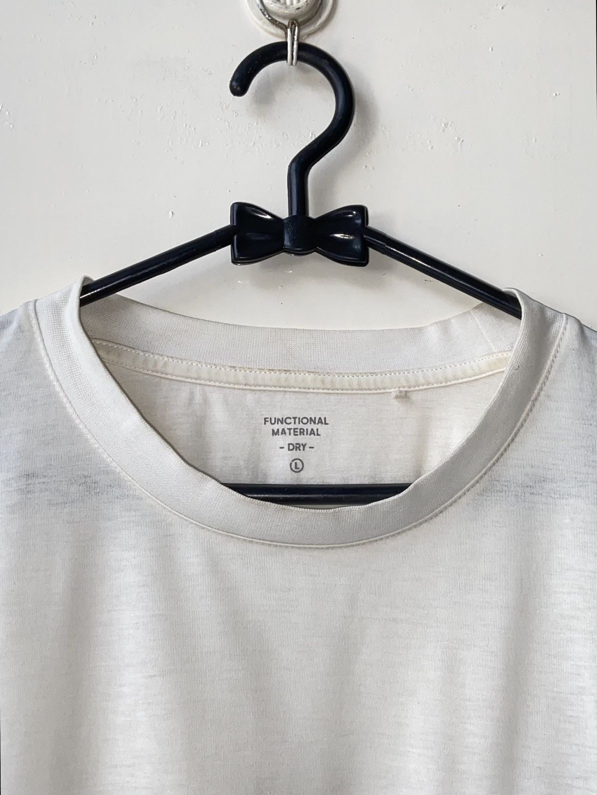 GU GU White T-Shirt Size US L / EU 52-54 / 3 - 13 Thumbnail