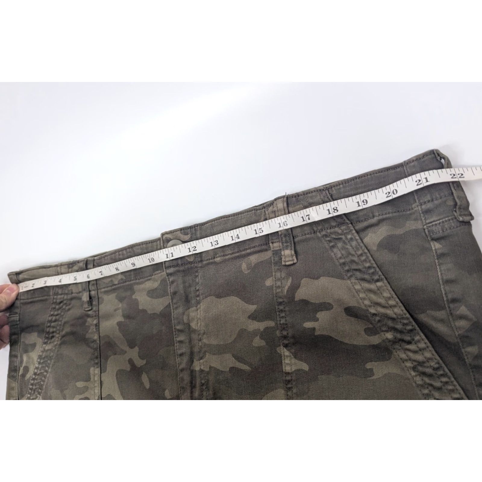 American Eagle Outfitters American Eagle Outfitters Jeans Camo Plus Size 24 Jegging High Rise Stretch 5-Pocket Denim Women’s Pants Size 42" / US 20 - 7 Thumbnail