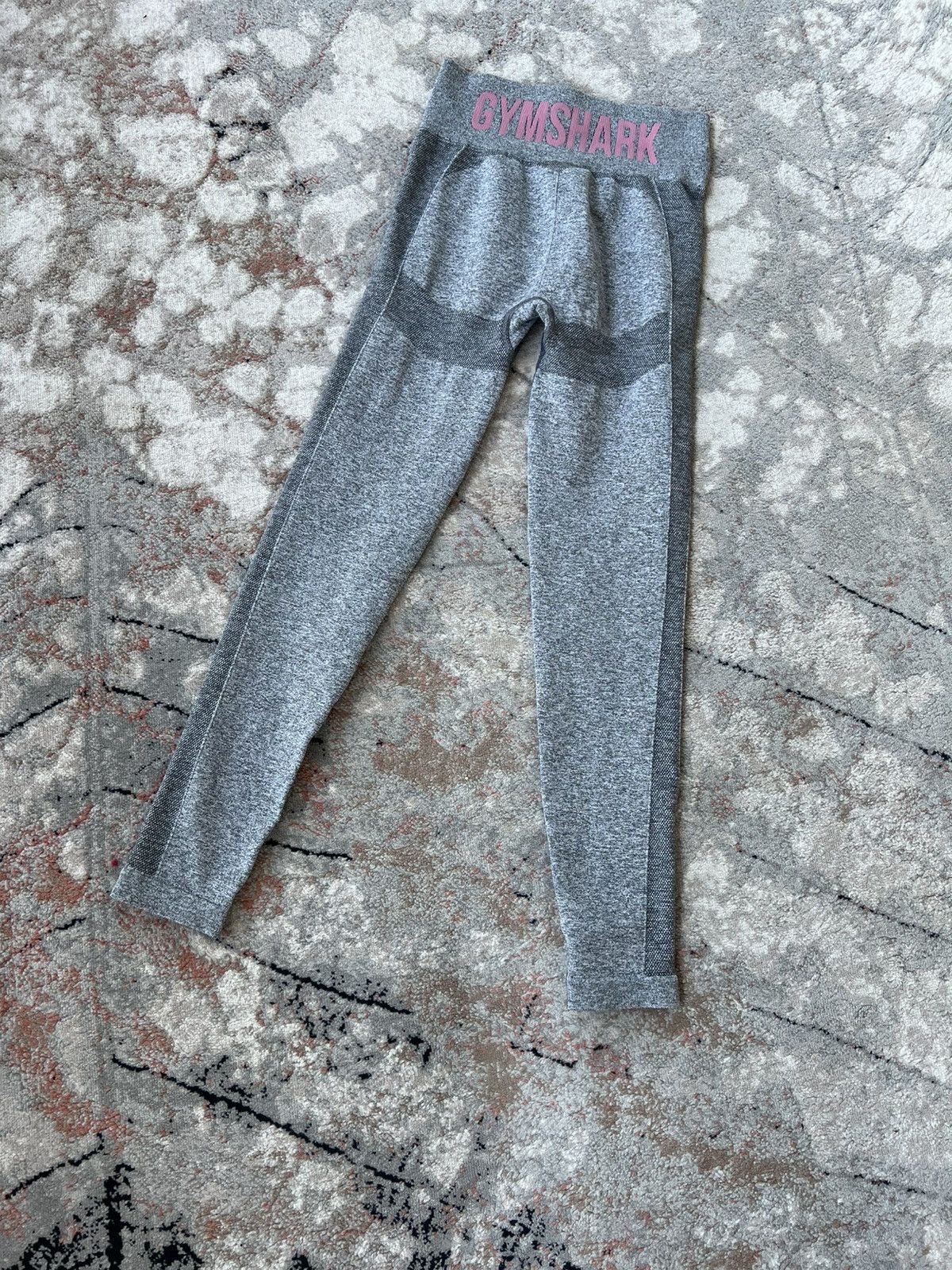 Gymshark Gymshark Leggings Size 28" / US 6 / IT 42 - 1 Thumbnail