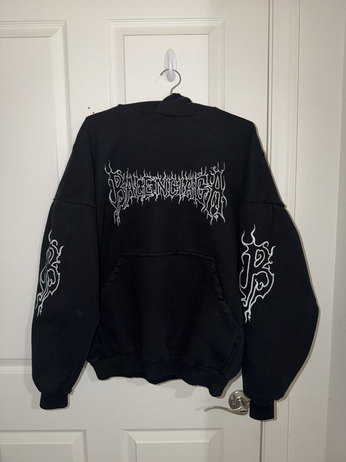 Balenciaga Balenciaga Dark Wave Hoodie Size US S / EU 44-46 / 1 - 1 Thumbnail