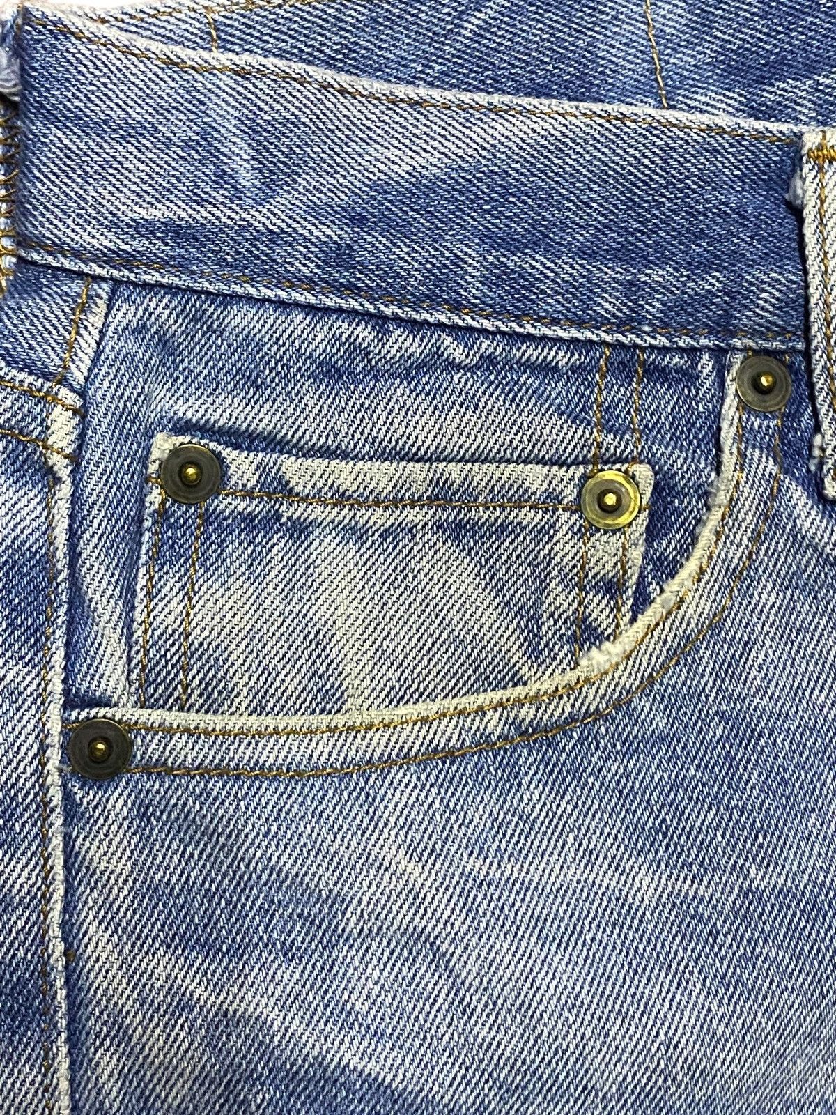 Japanese Brand Vintage Japanese Brand Bleach Distressed Loose Jeans Size US 31 - 10 Thumbnail