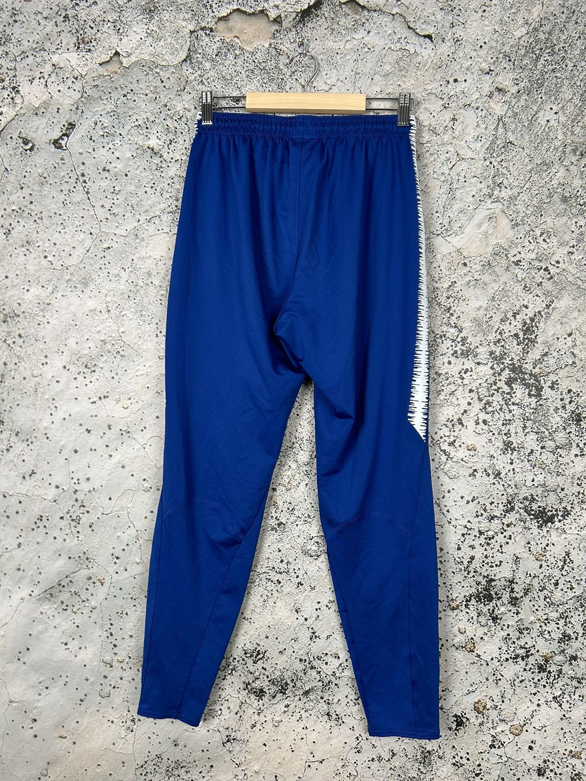 Chelsea Soccer Chelsea London Carabao Cup Nike Soccer Jersey Sweatpants Size US 30 / EU 46 - 3 Thumbnail