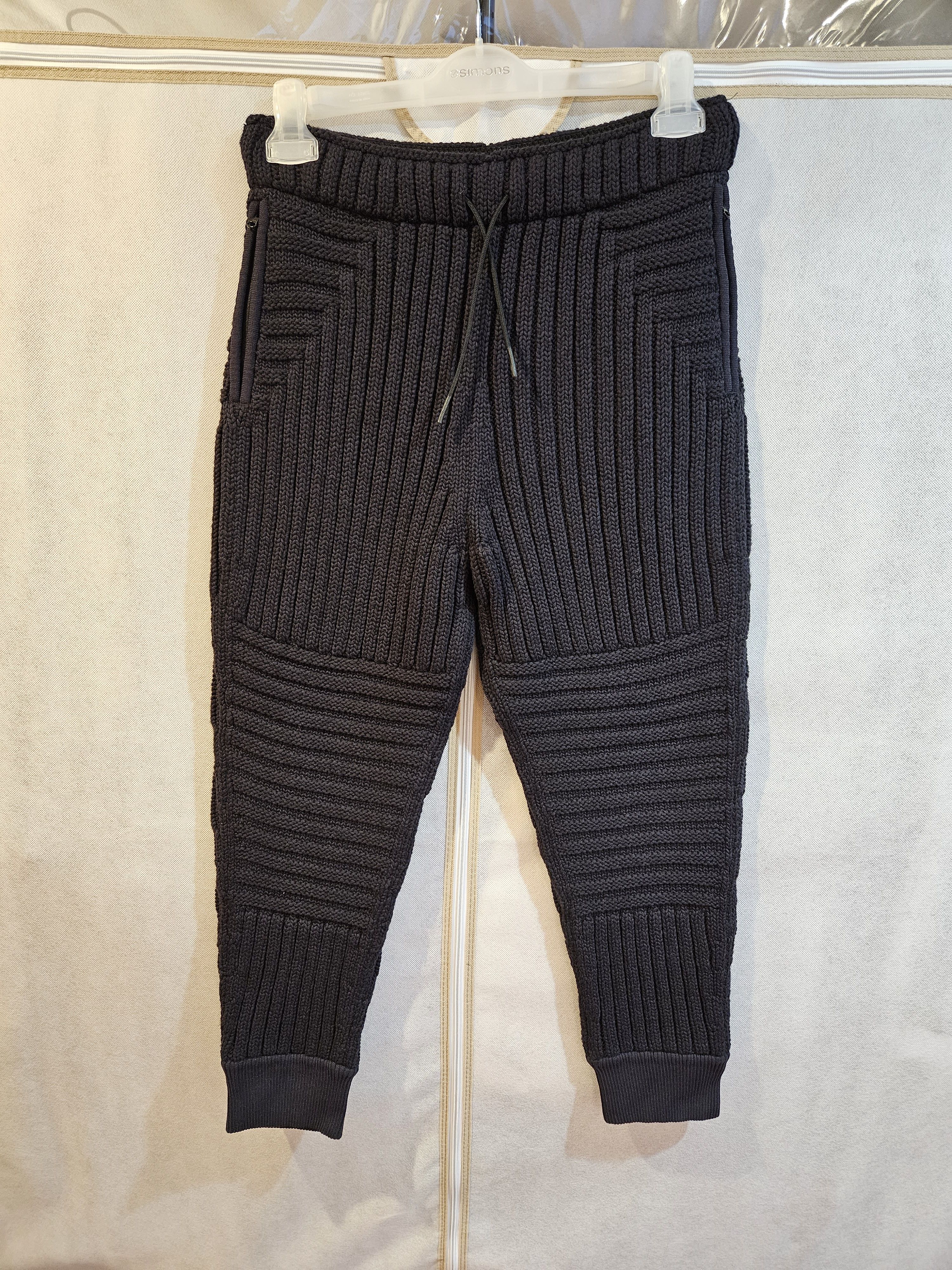 image of Theory Cable Knit Wool Blended Joggers - Unisex in Black, Men's (Size 30)