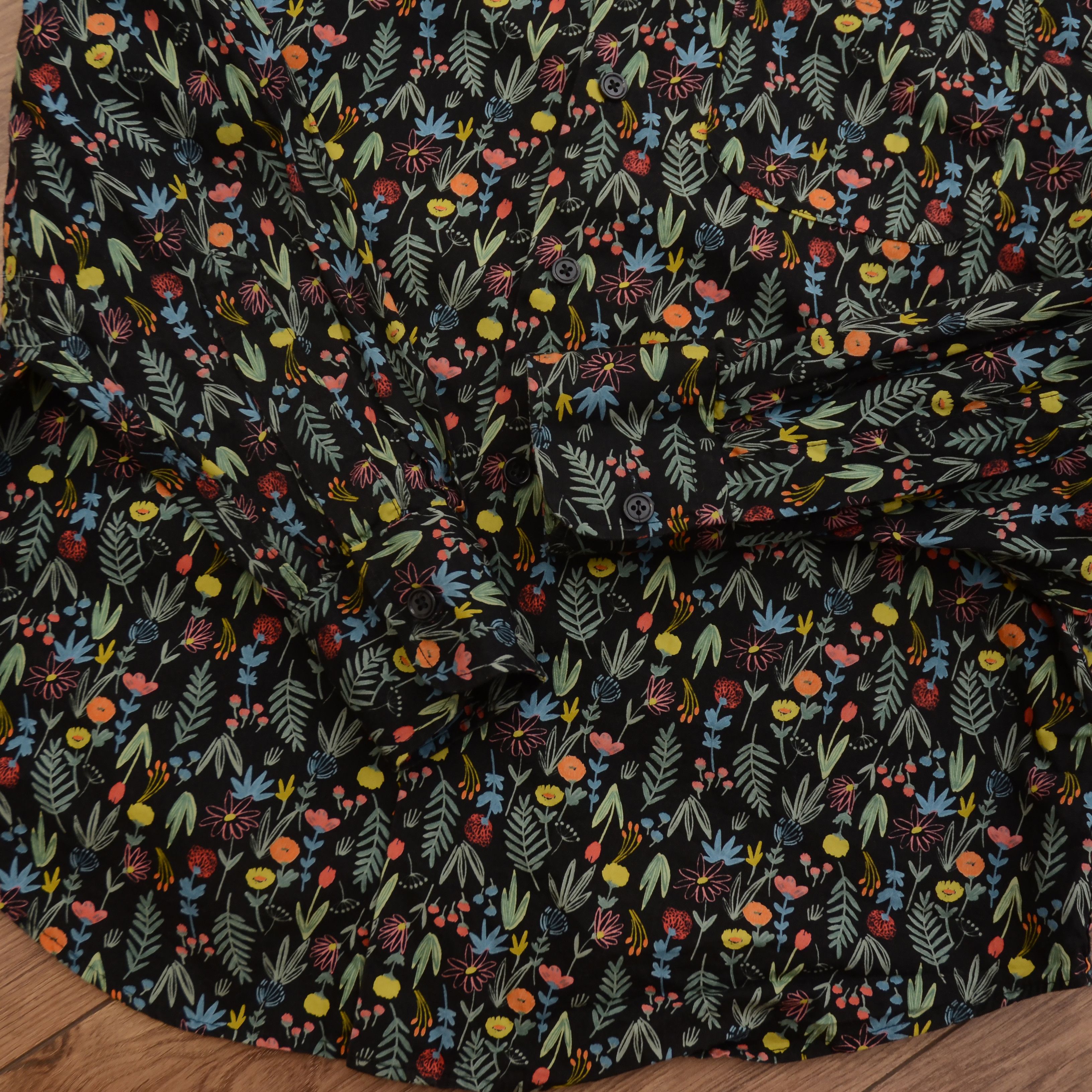 Naked & Famous Naked And Famous Easy Shirt Size M All Over Flowers Size US M / EU 48-50 / 2 - 8 Thumbnail