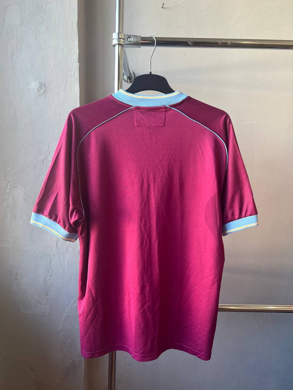Diadora 2001/02 ASTON VILLA HOME SOCCER JERSEY FOOTBALL SHIRT SZ 44 Size US L / EU 52-54 / 3 - 12 Thumbnail