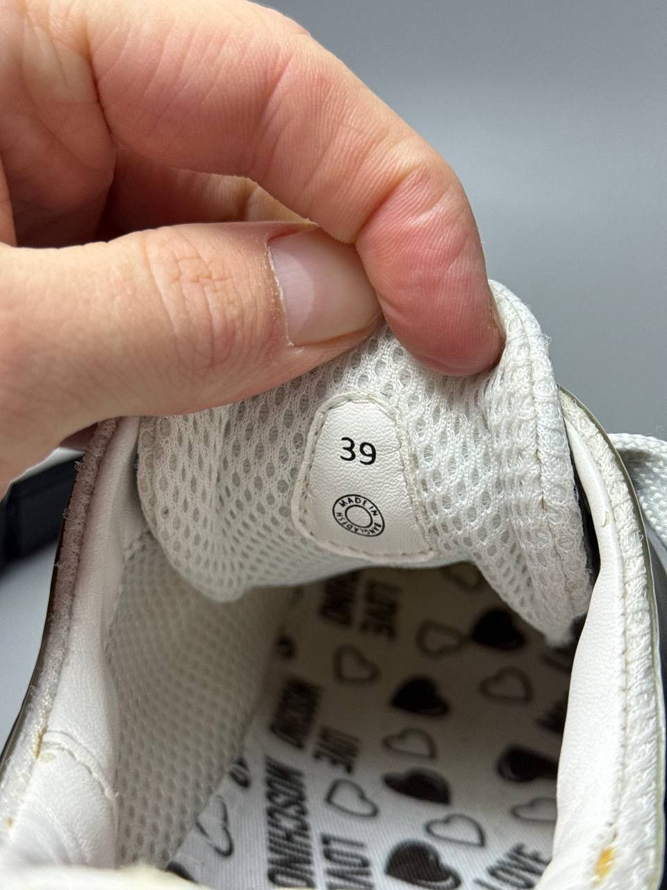 Love Moschino Vintage love Moschino sneakers Size US 8 / IT 38 - 9 Thumbnail
