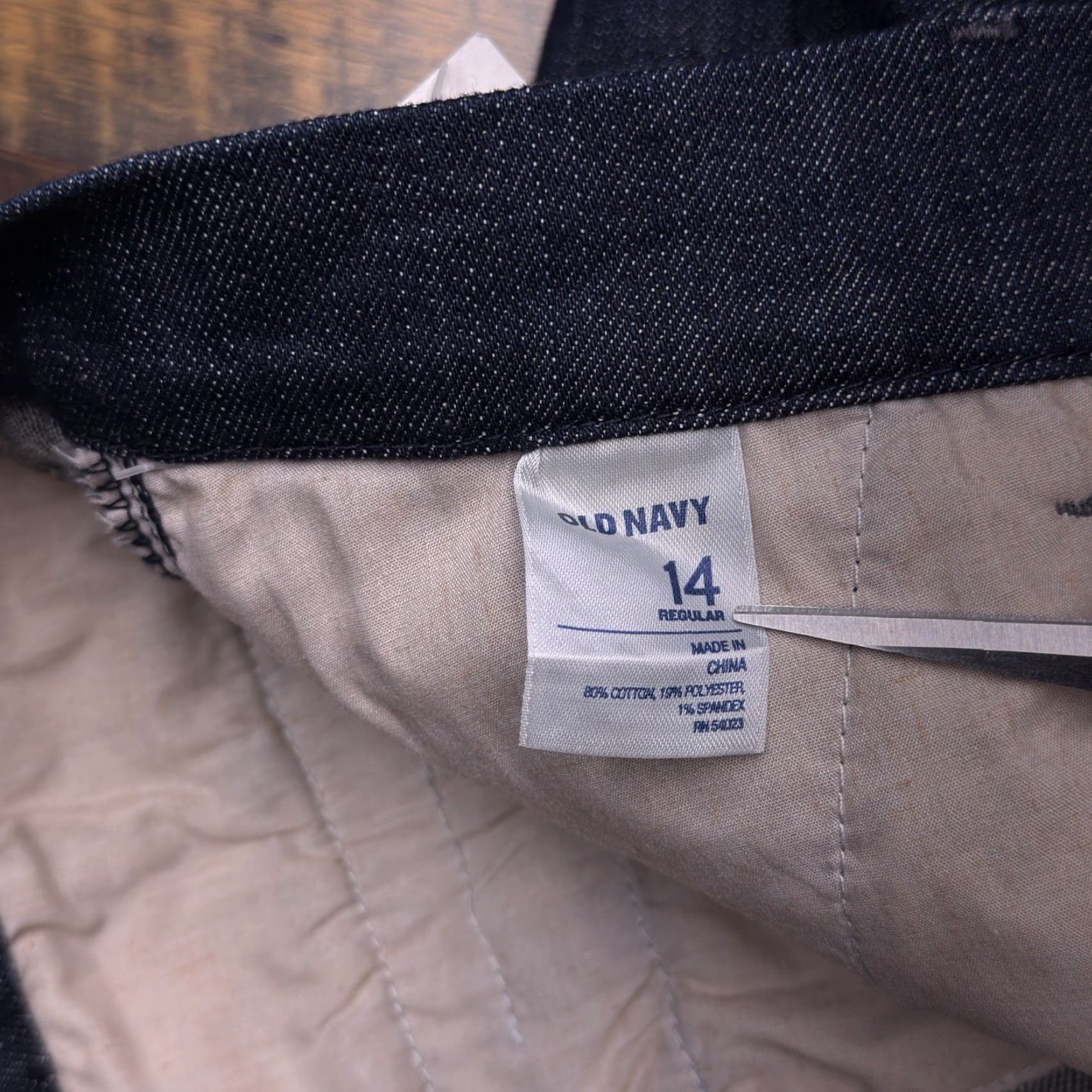 Old Navy Old Navy Diva Crop Pants Womens 14 Regular Low Rise Stretch Denim Blue Cotton Blend Straight Leg New with tags Size 36" / US 14 / IT 50 - 6 Thumbnail