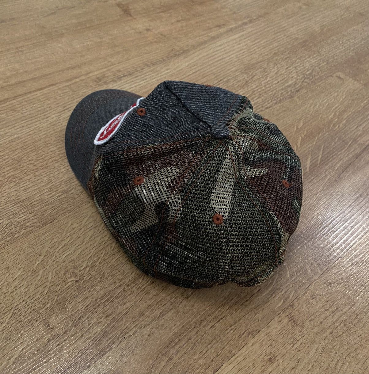 Von Dutch Von Dutch Big Logo Trucker Cap x Vintage Size ONE SIZE - 4 Thumbnail
