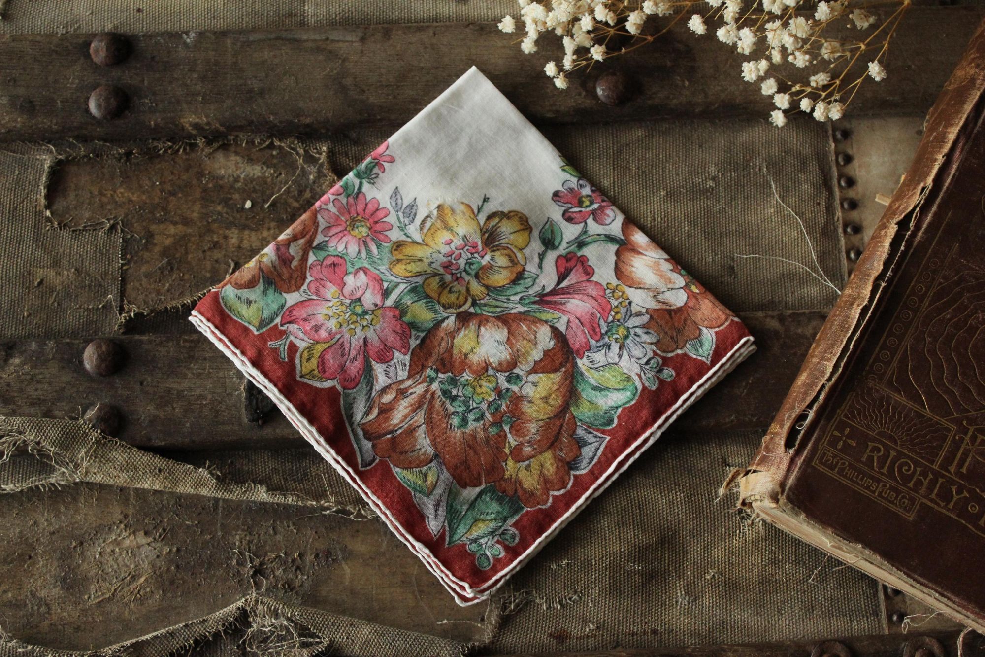 Vintage Vintage Handkerchief, Brown Flower Print Cotton Hanky Size ONE SIZE - 2 Thumbnail